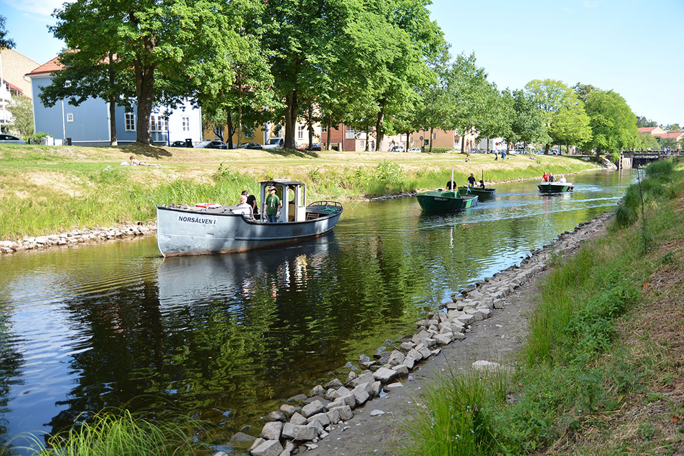 Flottningsbåtar i pråmkanalen Karlstad.